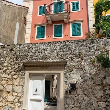 Coastal Villa - Old Dalmatian House * Makarska