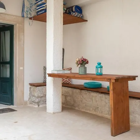 Coastal Villa - Old Dalmatian House Konukevi Makarska