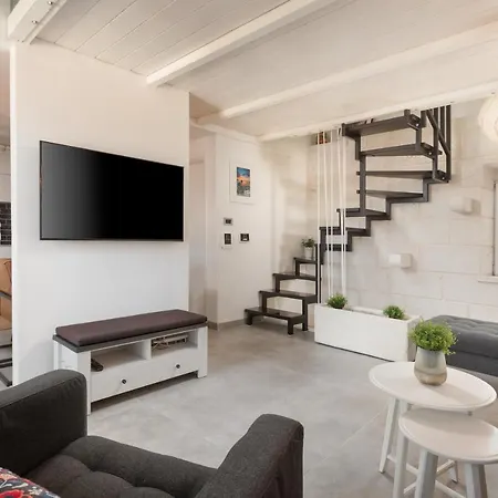 Coastal Villa - Old Dalmatian House * Makarska