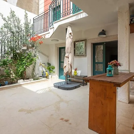Coastal Villa - Old Dalmatian House Konukevi *